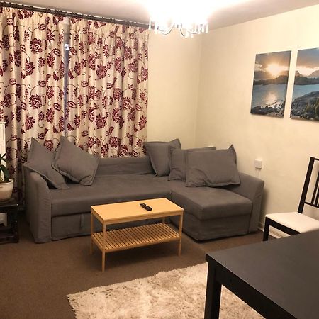 Lovely One-Bed Apartment To Rent In London Bagian luar foto
