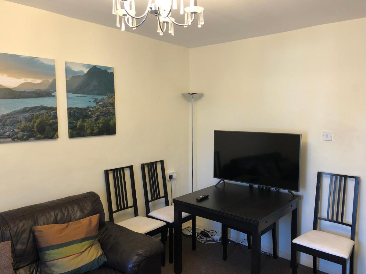 Lovely One-Bed Apartment To Rent In London Bagian luar foto